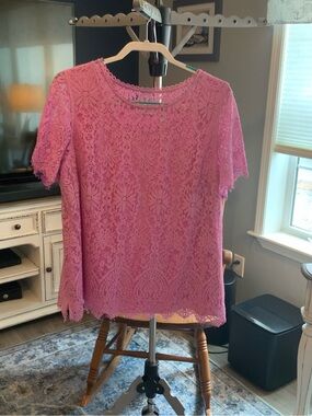Isaac Mizrahi Lavendar Lace Top